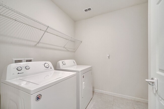 Building Photo - 309 Citrus Isle Lp
