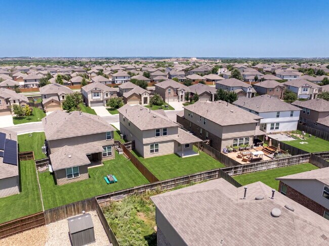 Building Photo - Pools, Waterslides, Fitness Center, Fishing, Splash Pad and MORE!