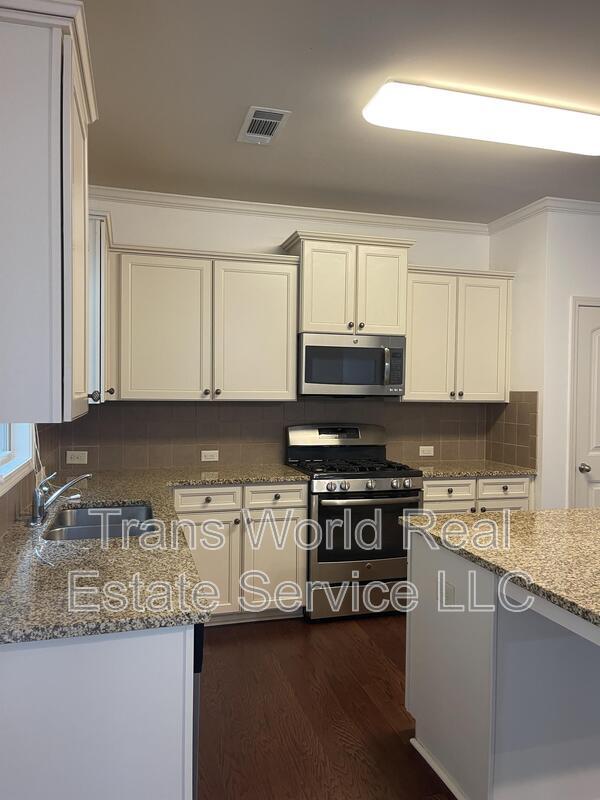 Building Photo - 765 Westmoreland Ln NE