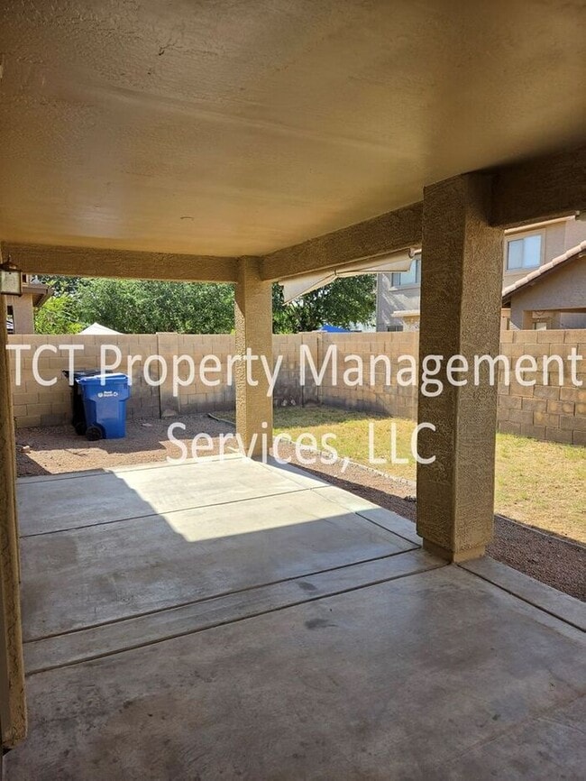 Building Photo - Great 3 Bed, 2 Bath with Open Floor Plan!
