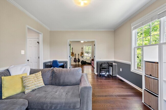 Building Photo - Gorgeous 5 Bed 3.5 Bathroom in Stafford, VA