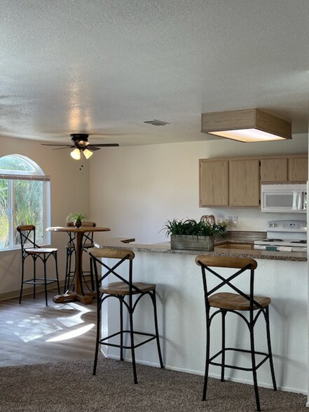 Building Photo - 6285 Jacinto Ave