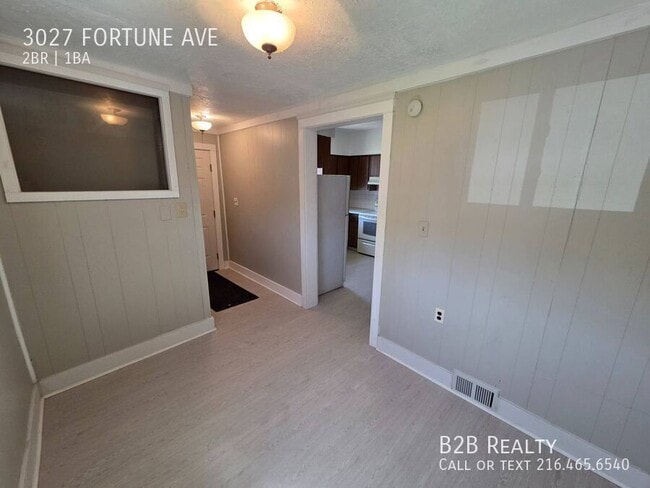 Building Photo - 3027 Fortune Ave