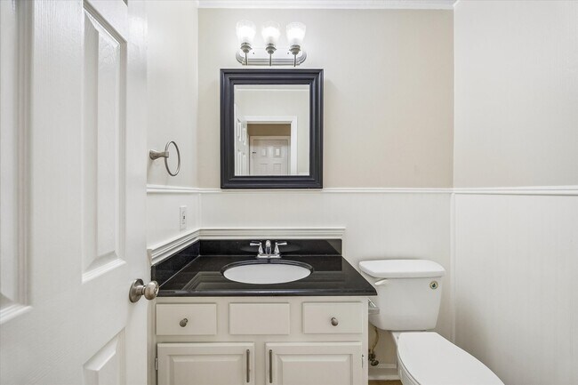 Building Photo - 9806 Gold Cup Way