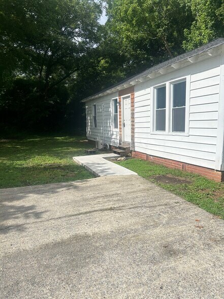 Primary Photo - 409 May St