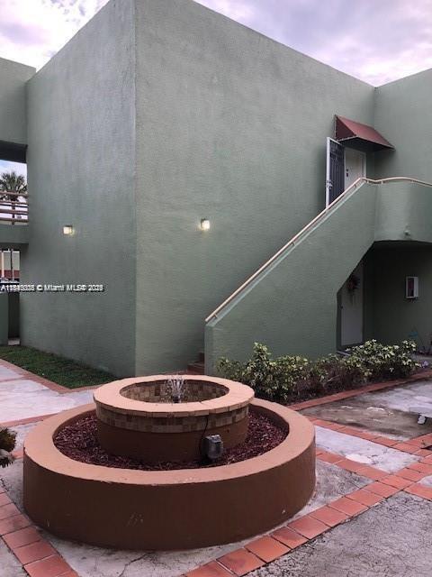Primary Photo - 11183 NW 7th St