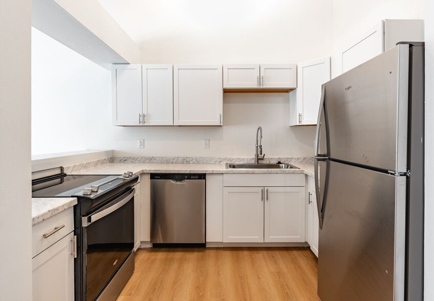 Interior Photo - Roxford Village