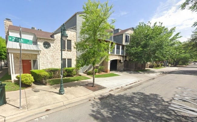 Building Photo - 2529 Rio Grande St