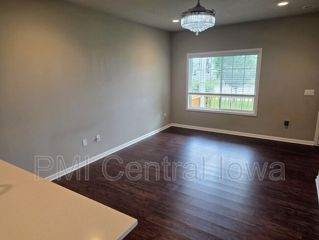 Building Photo - 2316 Hazeltine Pl
