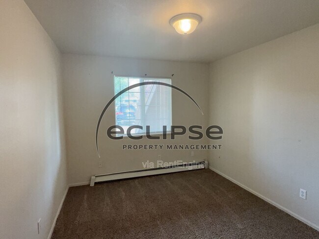 Building Photo - 497 Coronado Ct