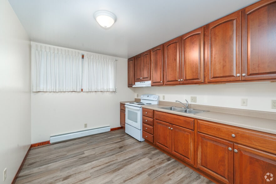 Primary Photo - Sherbrook Apartments