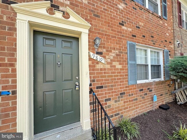 Building Photo - 9819 Hagel Cir