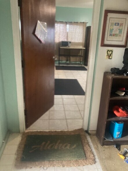 Building Photo - 55-53 Naupaka St