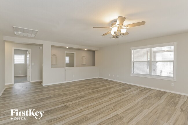 Building Photo - 13636 E Shadow Pines Ln