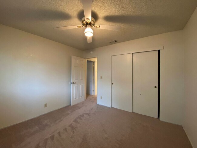 Building Photo - 2651 Burlington Pl