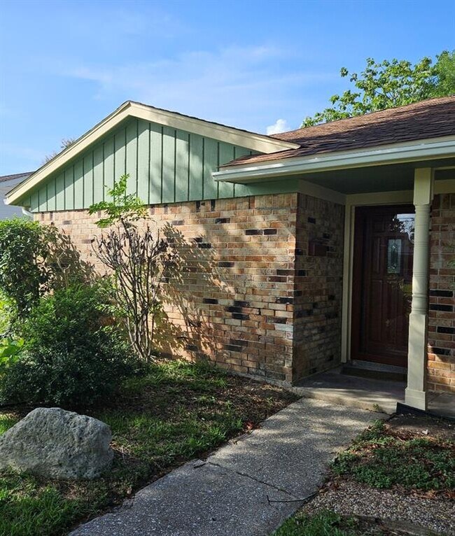 Building Photo - 11307 Sageheather Dr