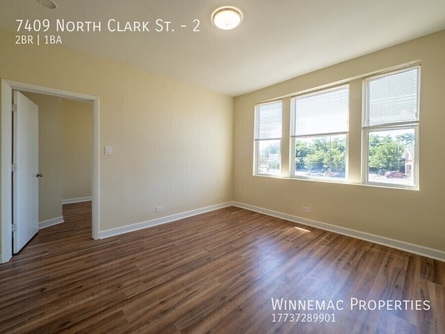 Building Photo - 7409 N Clark St