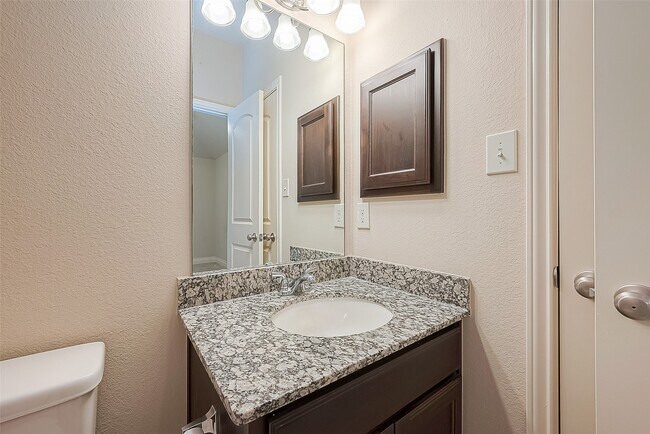 Building Photo - 14113 Timber Bluff Dr