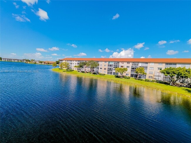 Primary Photo - 13100 SW 11th Ct