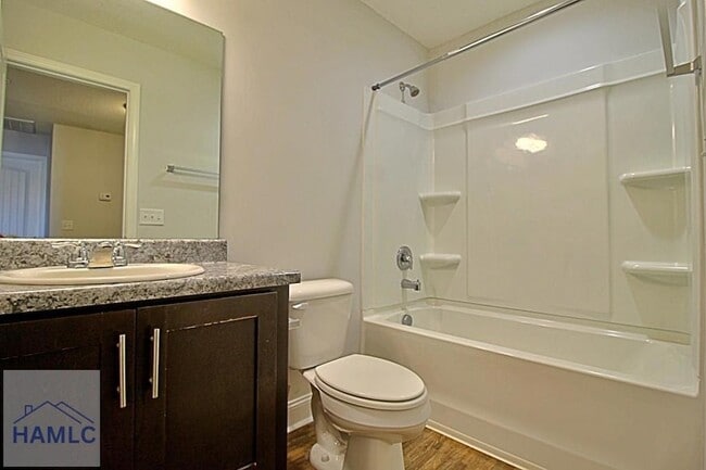 Building Photo - 106 Centennial Ct