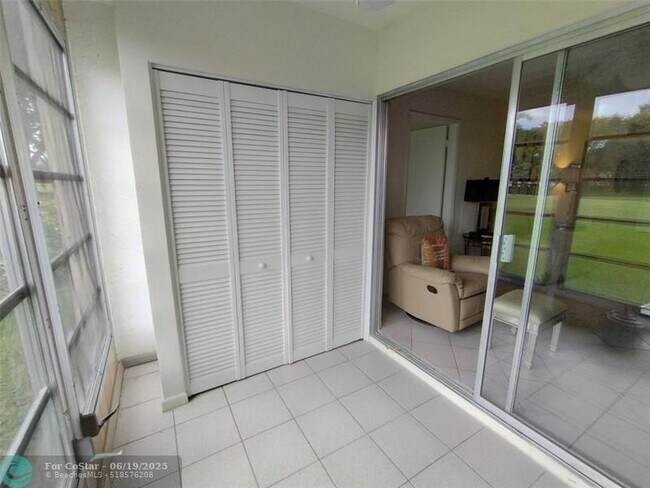 Building Photo - 4502 Martinique Way