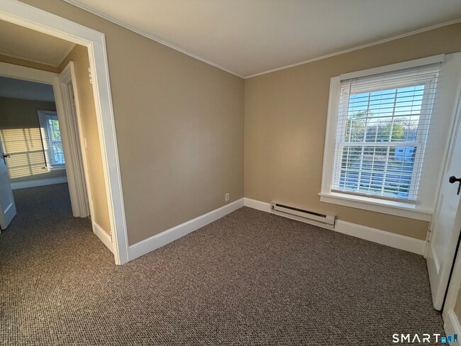 Building Photo - 38 Twining St