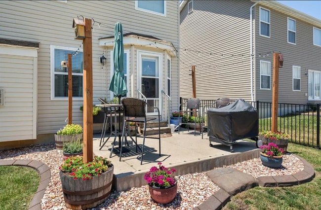 Building Photo - Charming 4-Bedroom Home in Springhurst Com...