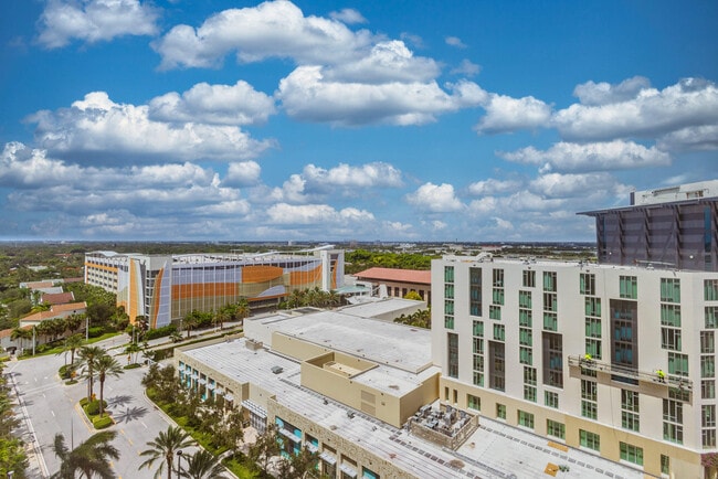 Building Photo - 550 Okeechobee Blvd