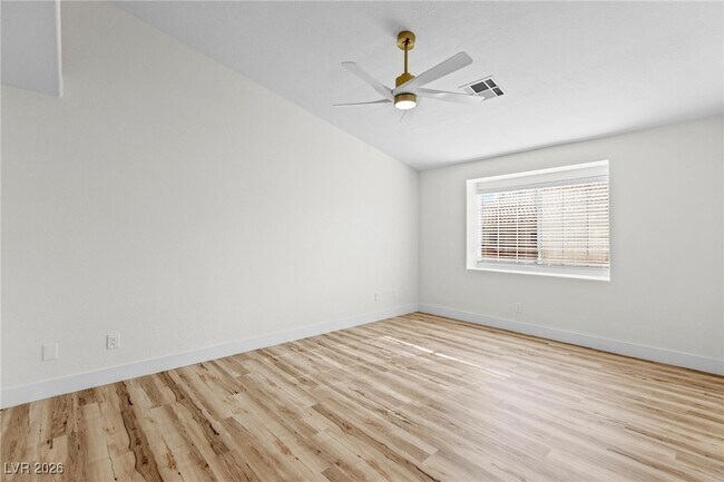 Building Photo - 3327 Erva St