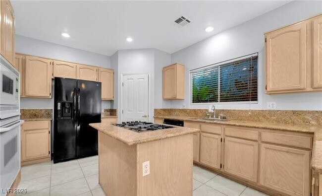 Building Photo - 187 Reed Ln