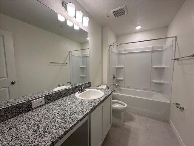 Building Photo - 37411 Roanoke River Wy