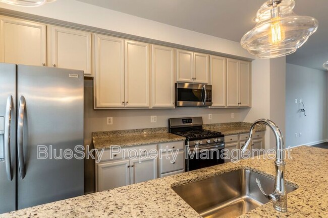 Building Photo - 3227 Bergen St