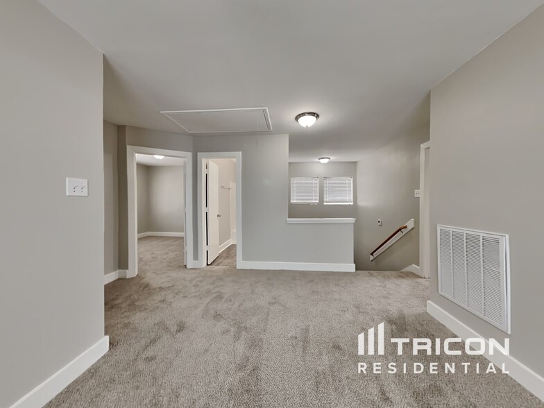 Building Photo - 15839 S Alley Ct