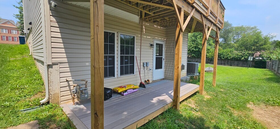 Building Photo - 7156 Pennys Town Ct