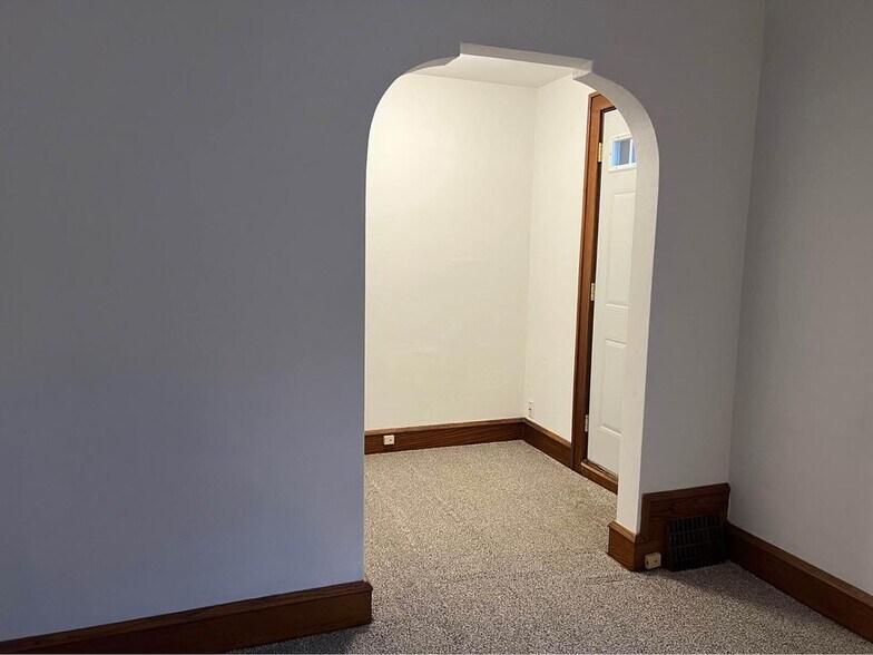 Side area with door to balcony - 2343 N 56th St