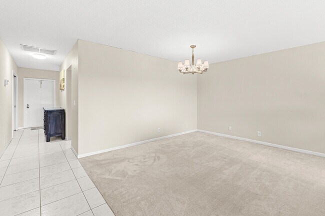 Building Photo - 1521 NW 19th Terrace