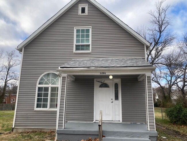 Building Photo - 1291 Purcell Ave