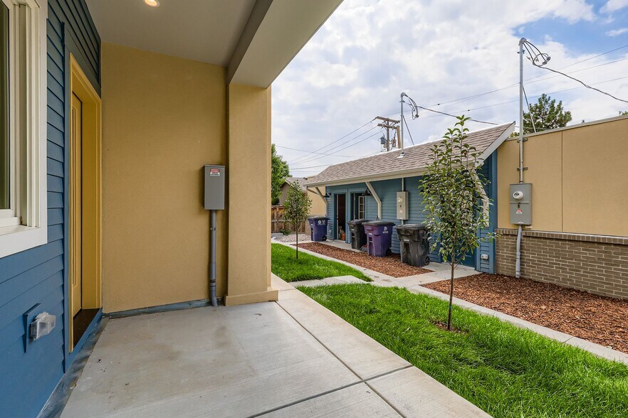 Building Photo - 55 Elati St