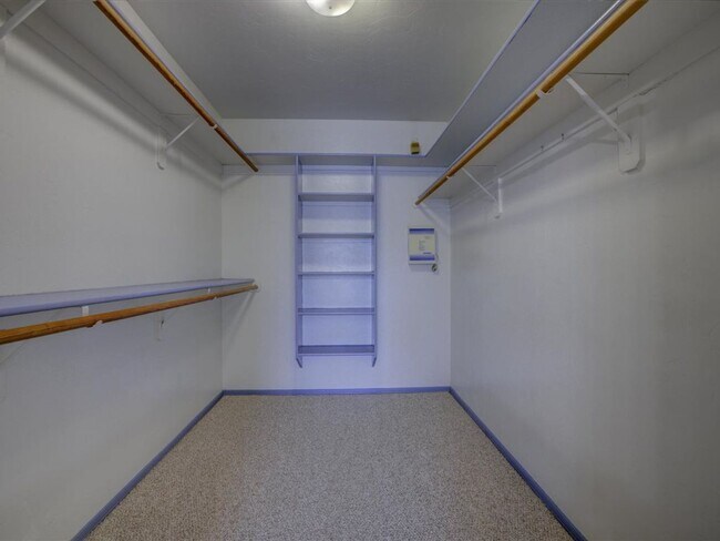 Building Photo - Spacious 4-Bedroom Home with Open Layout & Large Backyard