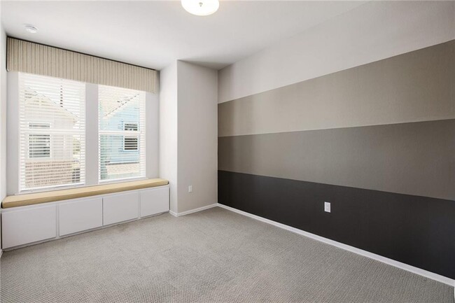 Building Photo - 10303 Oldham Cv