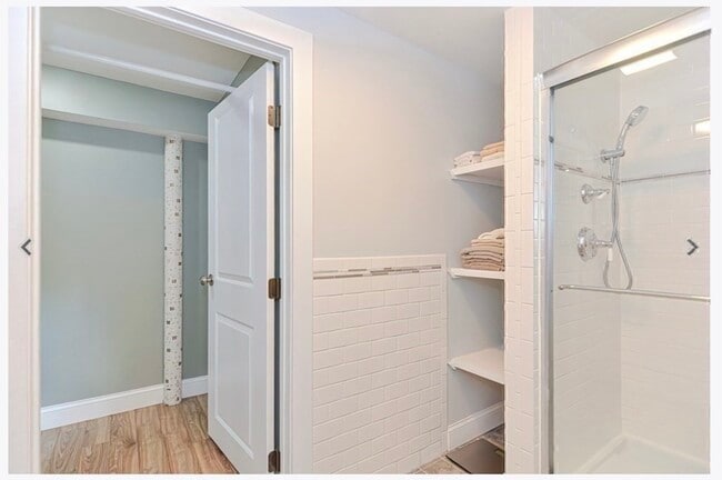 Building Photo - 36 Alleyne St