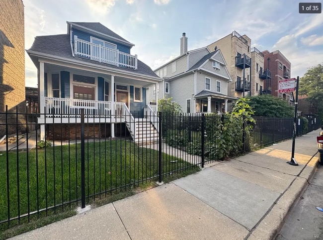 Building Photo - 3706 N Wilton Ave