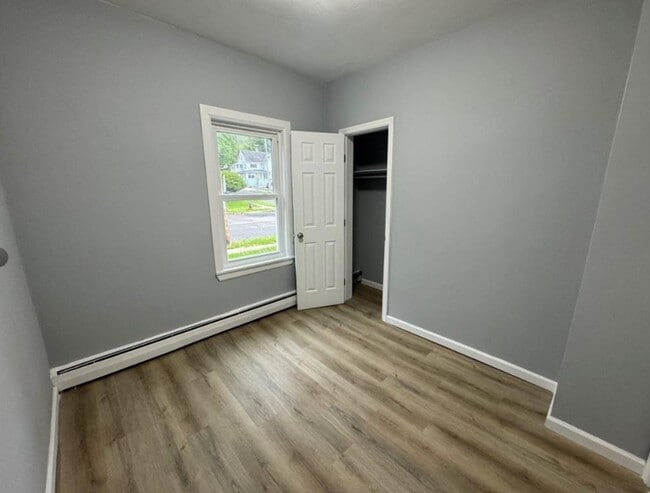 Building Photo - 5 Alfred St