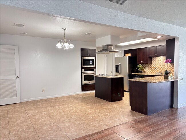Building Photo - 11547 Willwood Dr