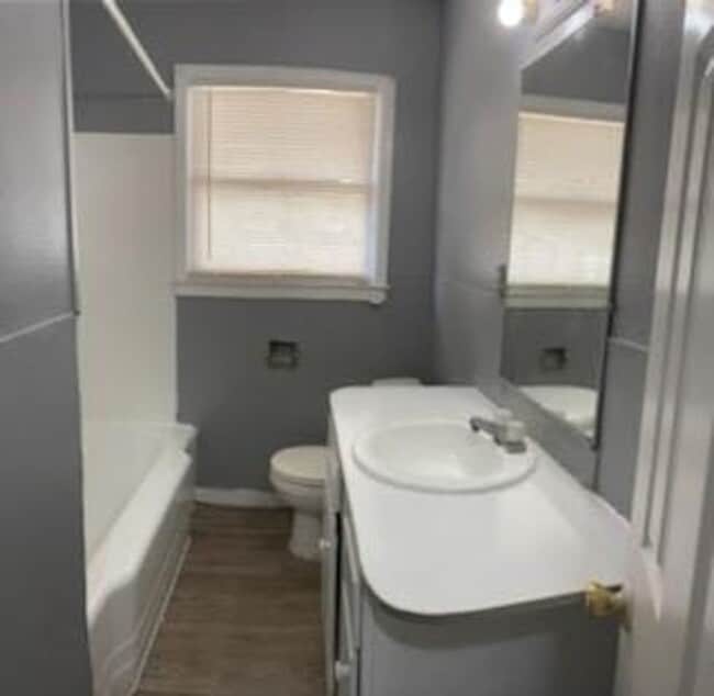 Building Photo - $0 First Month's Rent / $0 Deposit at Move-in
