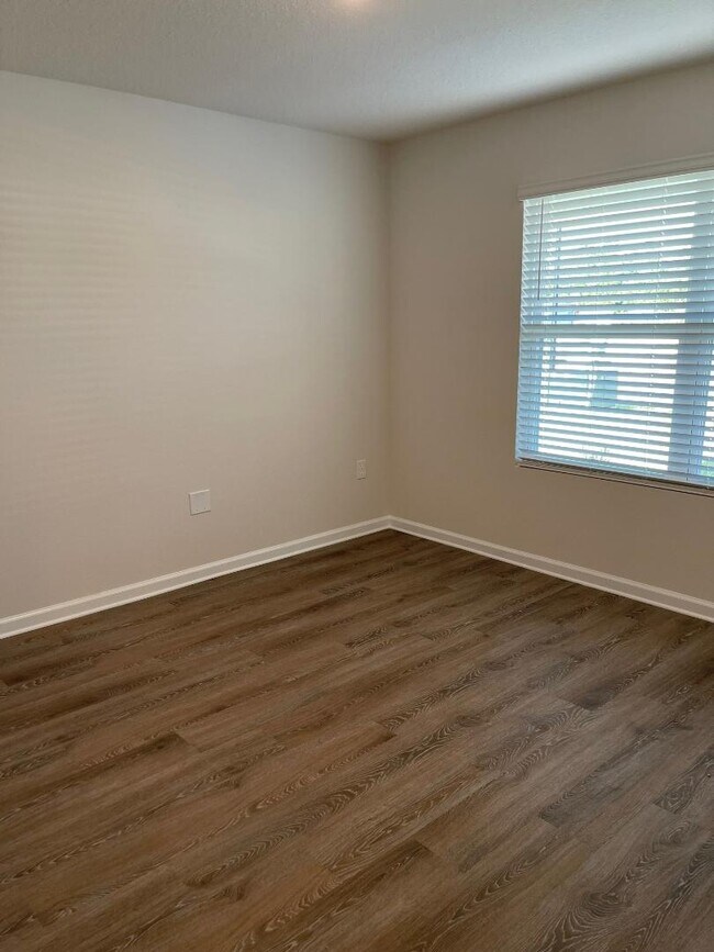 Building Photo - 3994 Whitetail Ln