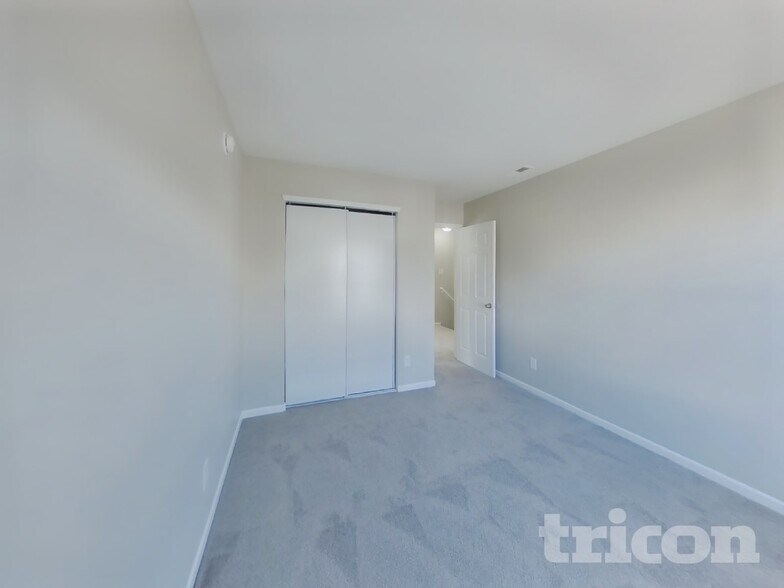 Building Photo - 11315 Cuyahoga Dr