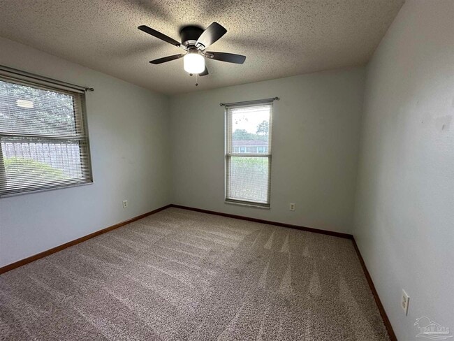 Building Photo - 2952 Breckenridge Dr