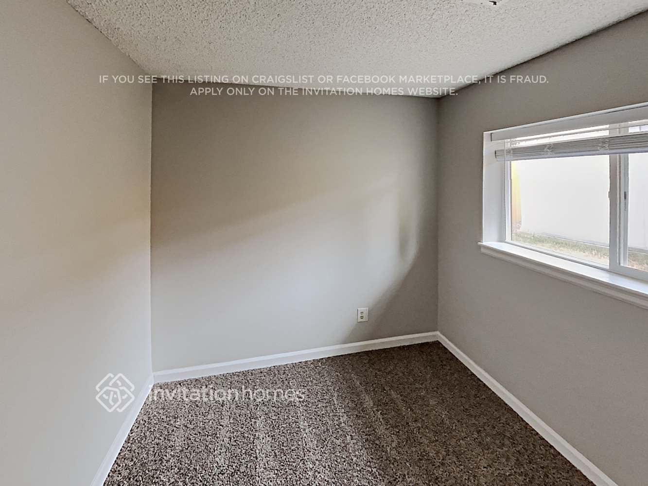 Building Photo - 21581 E Aberdeen Dr