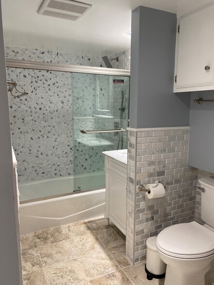 Building Photo - 4139 Jackson Ave